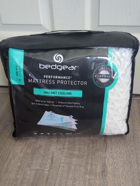 BEDGEAR Ver-Tex Performance Cooling  Mattress Protector
